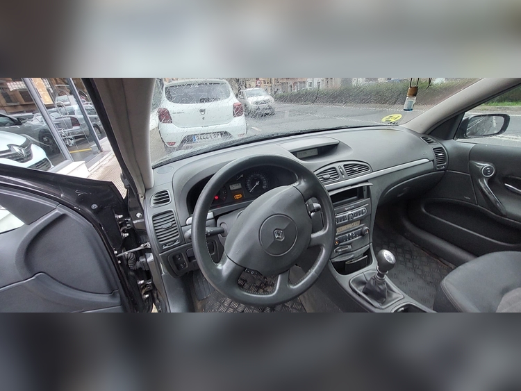 Renault Laguna 1.9 dci 110cv foto 9